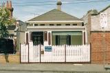 Bright & cheery Victorian w/board newly renovated.