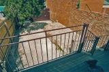 New landing, with functional patio & courtyard.